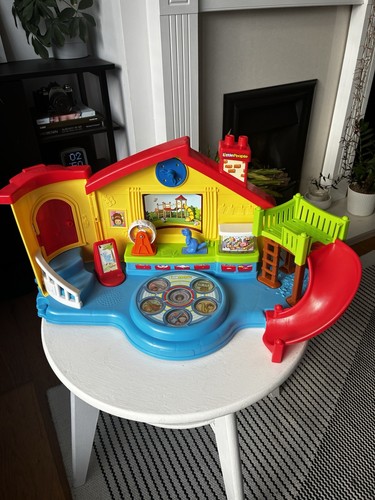 Fisher price little people - little,